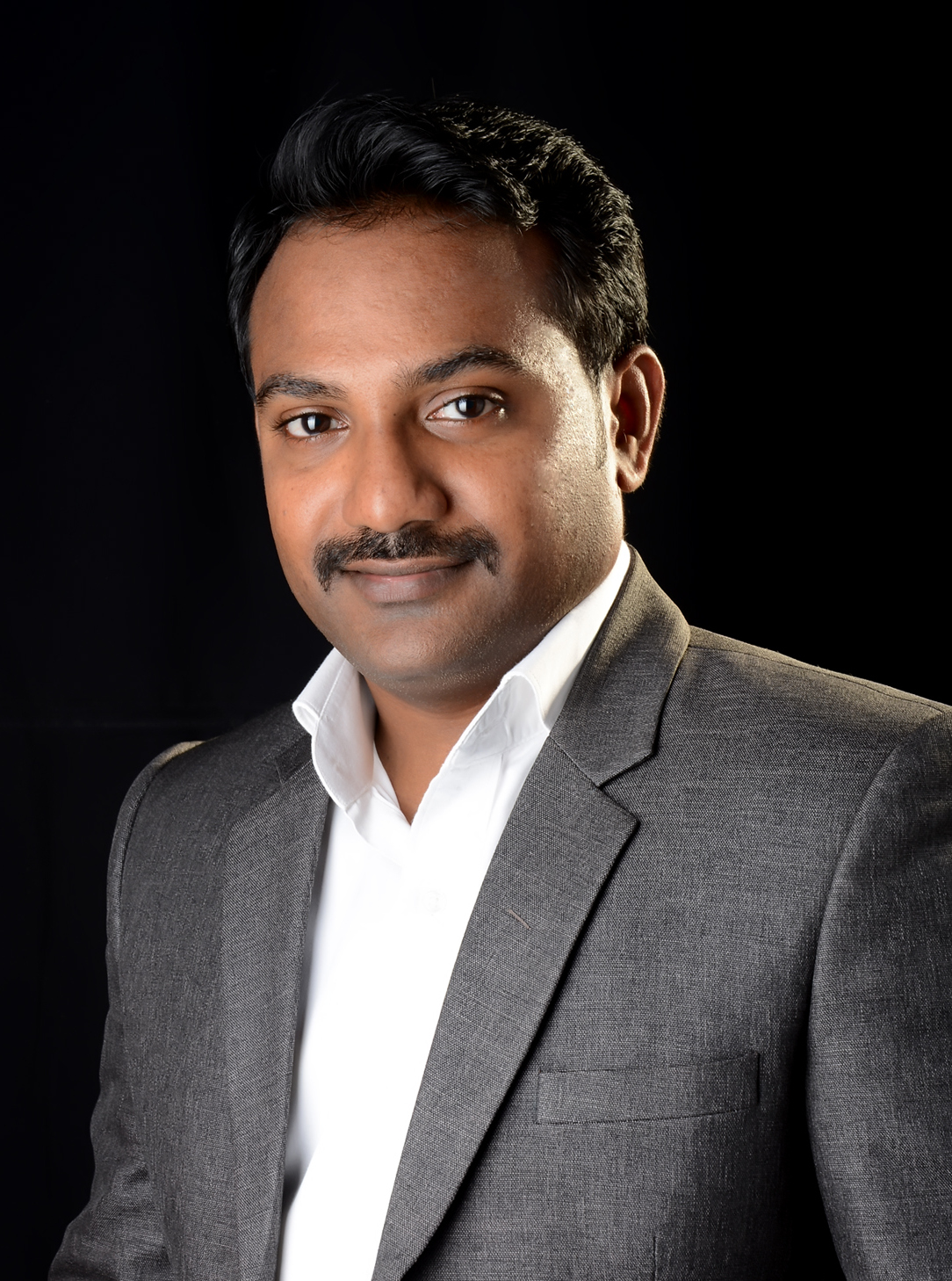 Dr. Rahul Ramakrishnan